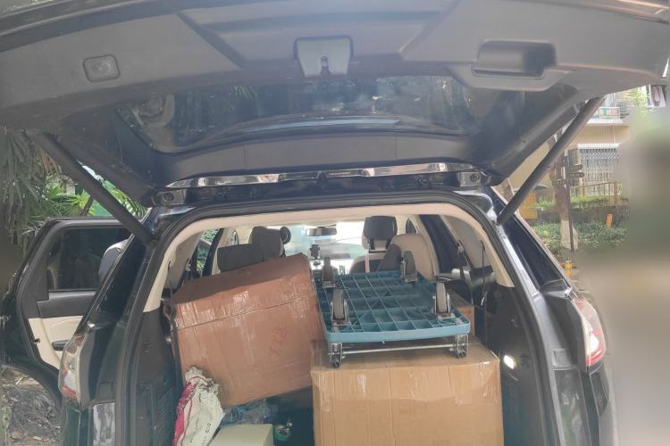 Used Ford Edge 2015 2.0T GTDi Four-Wheel Drive Prestige Model Trunk