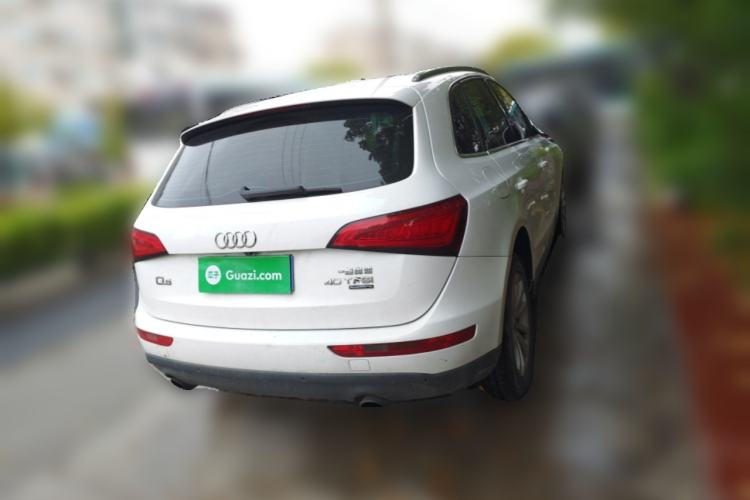 Used Audi Q5 2015 40 TFSI Technology Edition Rear Right 45 Deg