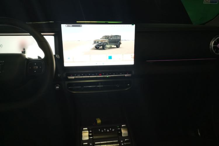 Used Tank 300 New Energy 2025 Hi4-T
