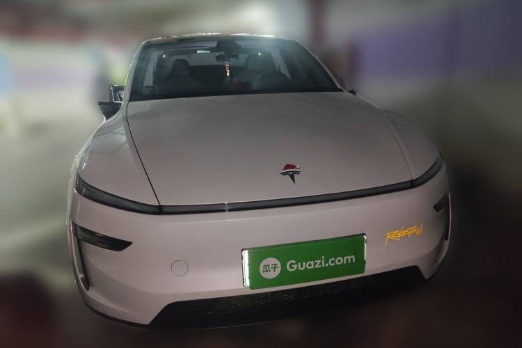 Used Tesla Model Y 2025 Rear-Wheel-Drive Version