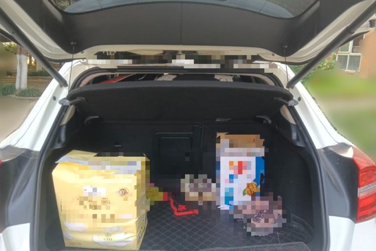 Used Mercedes-Benz GLA 2015 GLA 220 4MATIC Luxury Model Trunk