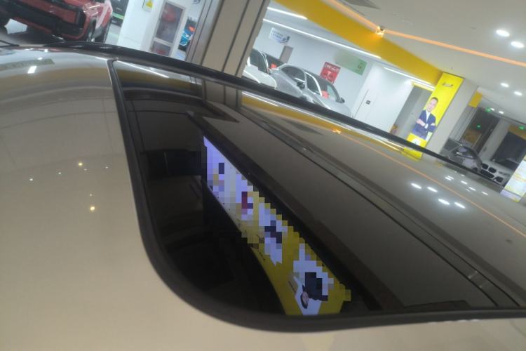 Used Lynk & Co 09 2021 2.0T Halo Six-Seater
