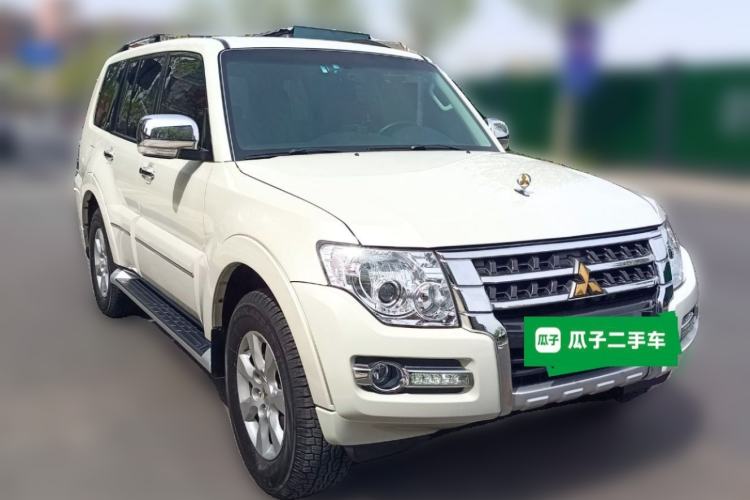 Used Mitsubishi Pajero 