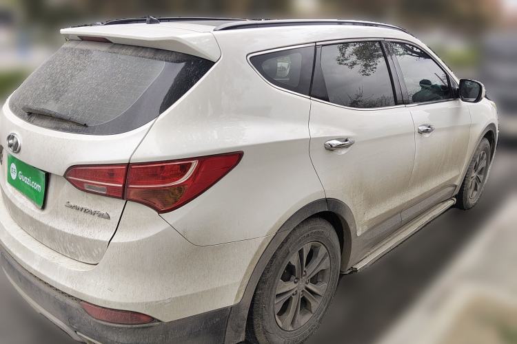 Used Hyundai Santa Fe 2013 2.4L Automatic Two-Wheel Drive Smart Version Rear Right 45 Deg