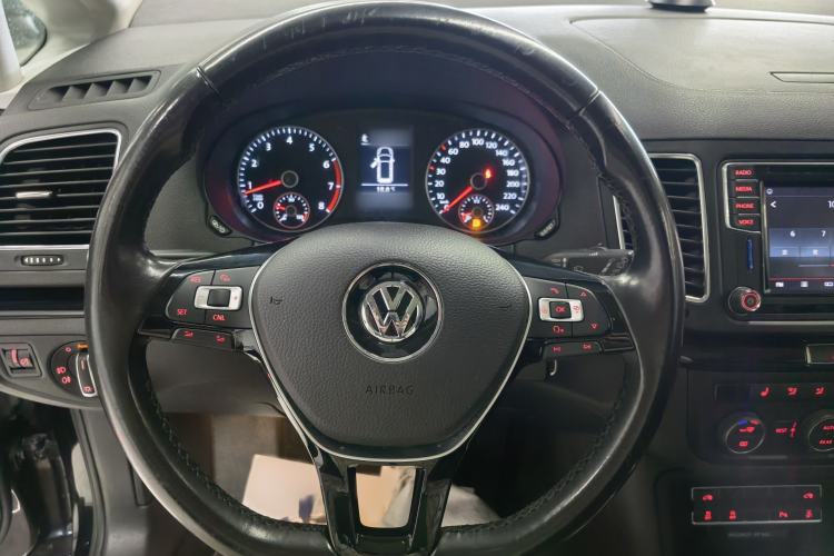 Used Volkswagen Sharan 2016 380TSI Luxury 7-Seater
