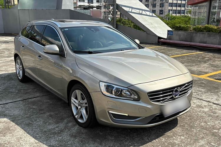 Used Volvo V60 2014 T5 Zhiya Edition