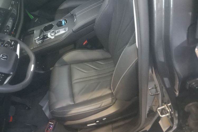 Used CHANGAN UNI-K iDD 2023 Zhidian iDD 1.5T 135km Smart & Fun Model Left Front Seat