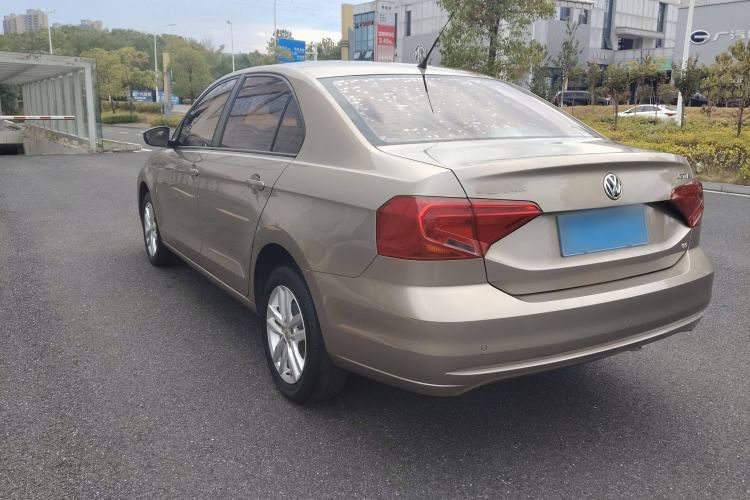 Used Volkswagen Jetta 2017 1.5L Manual Fashion Edition

