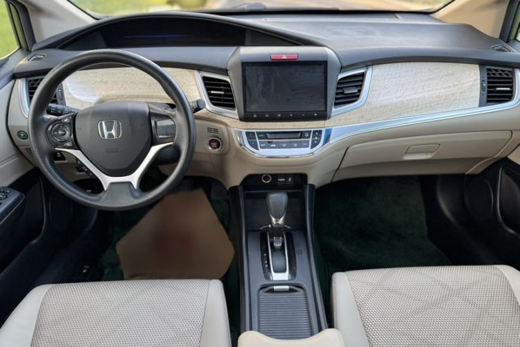 Used Honda Jade 2016 1.8L Automatic Comfort Elite Version 5 Seats Interior 7