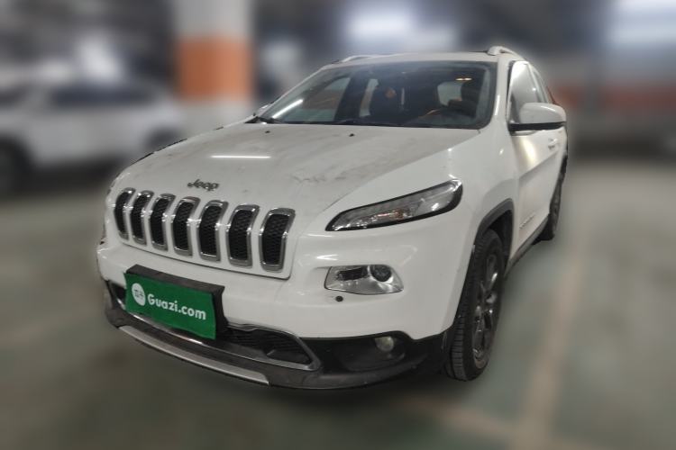 Used Jeep Cherokee 2020 2.0L Two-Wheel Drive Classic Sports Edition