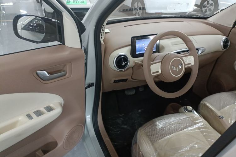 Used Wuling Hongguang MINIEV 2025 Four-Door Version Advanced Edition
