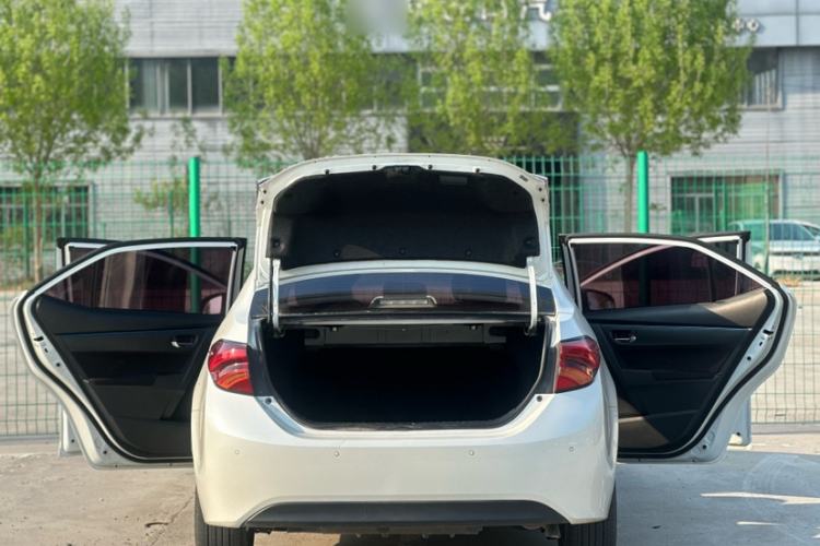 Used Toyota Levin 2018 185T CVT Luxury Edition China V Standard Interior 6