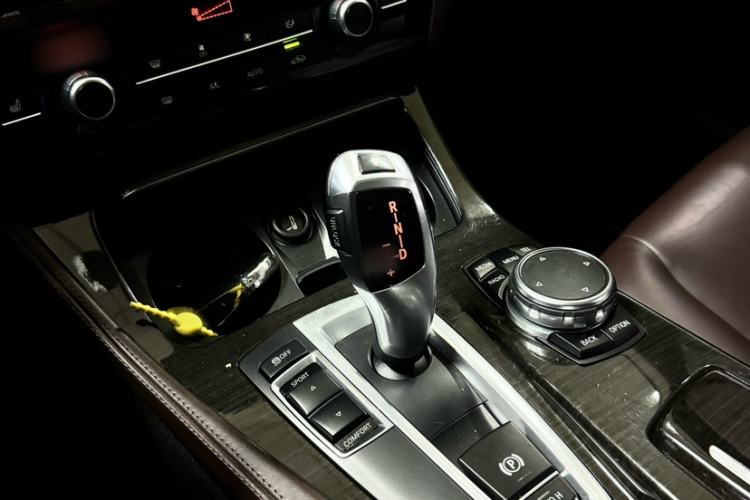 Used BMW 5 Series 2014 525Li Luxury Design Package Exterior 15