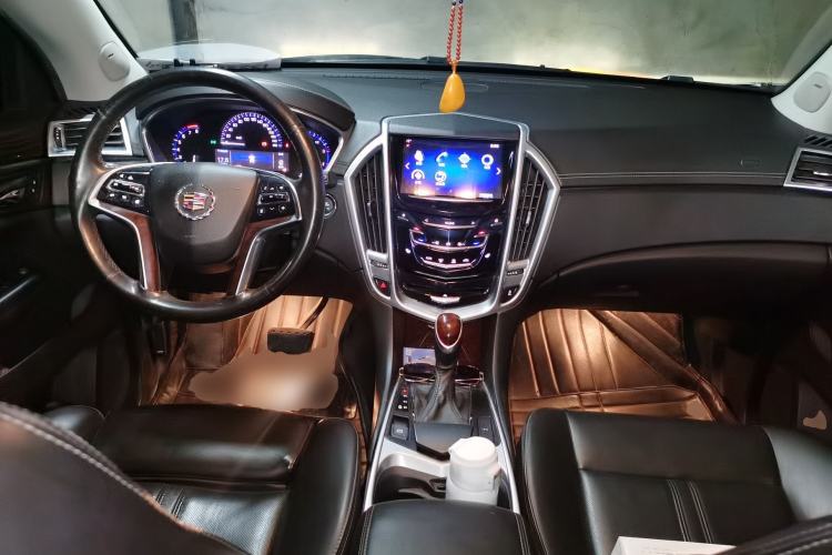 Used Cadillac SRX 2013 3.0L Leading Model Center Console