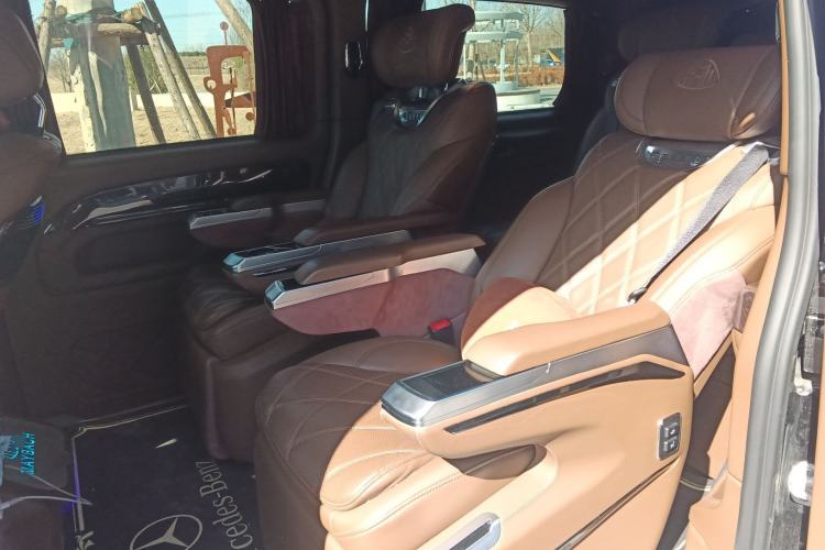 Used Mercedes-Benz Vito 2023 2.0T Business Version 7 Seats Left Rear Seat