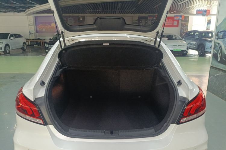 Used MG 6 2019 20T Automatic Sport Edition Trunk