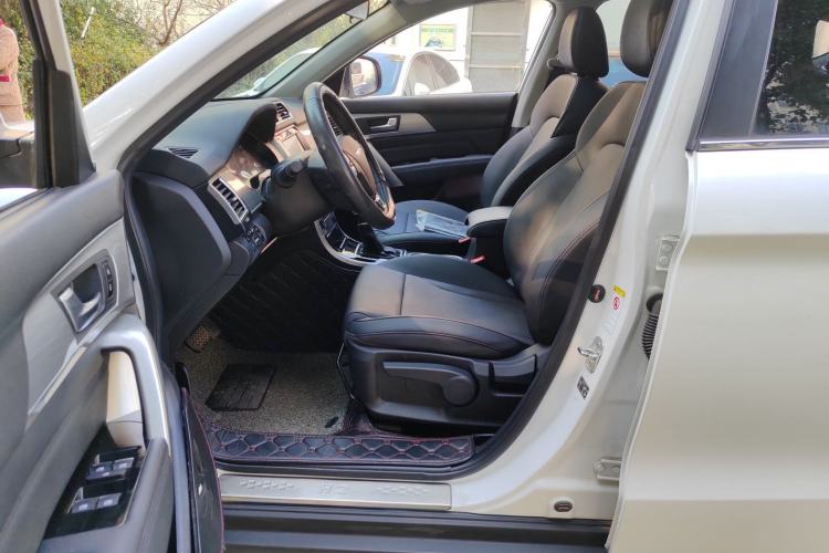 Used Haval H2 2017 Red-Label 1.5T Automatic Two-Wheel Drive Luxury Model