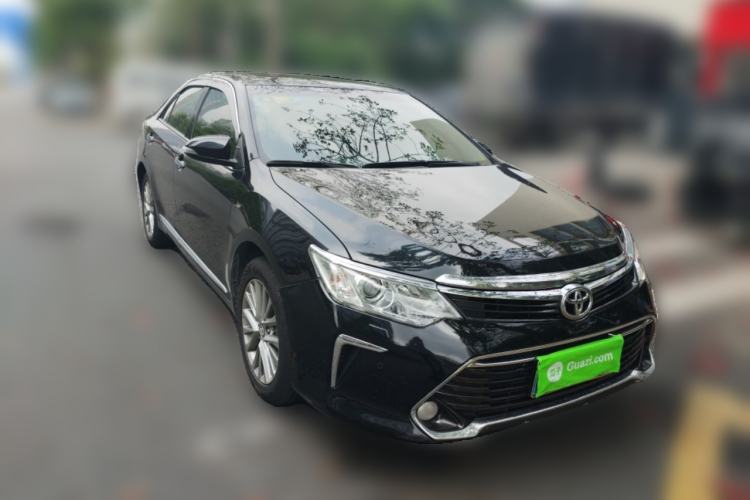 Used Toyota Camry 2016 2.5G 10th Anniversary Deluxe Navigation Edition Front Right 45 Deg
