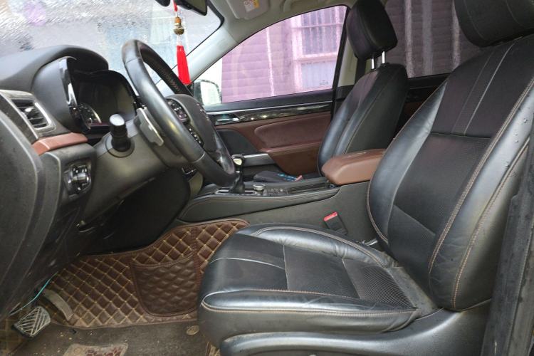 Used GAC Trumpchi GS8 2017 320T Two-Wheel Drive Luxury Smart Connectivity Version (7 Seats)
