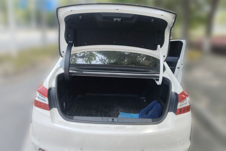 Used Peugeot 408 2014 1.8L Automatic Luxury Edition