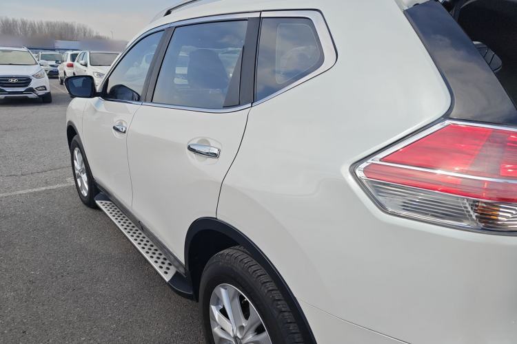 Used Nissan X-Trail 2014 2.5L CVT Luxury Edition 4WD
