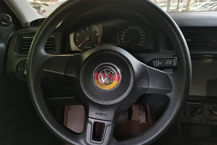 Used Volkswagen Santana 2016 1.6L Automatic Fashion Edition
