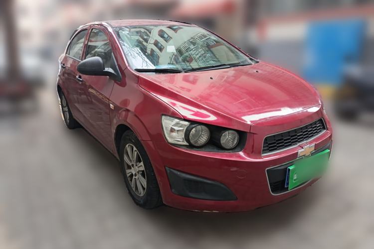 Used Chevrolet Aveo Sonic 2011 Sedan 1.4L MT SL
