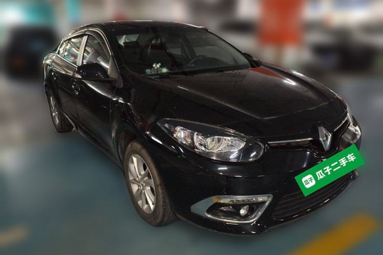 Used Renault Fluence 2015 2.0L Standard Edition
