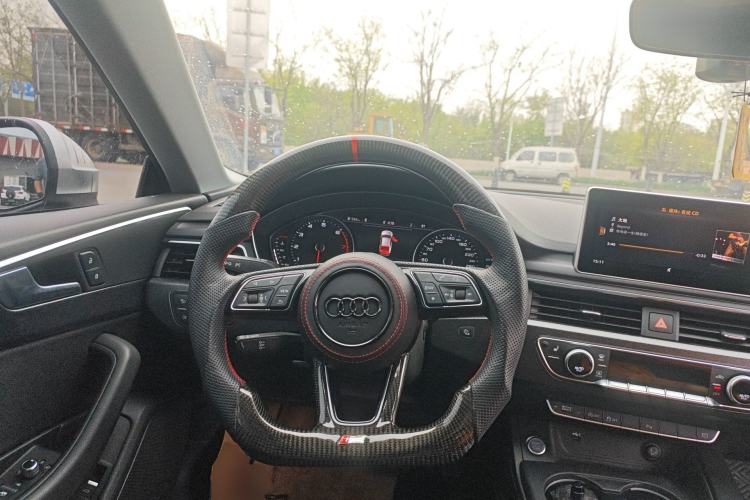 Used Audi A5 2017 Coupe 40 TFSI Fashion Model Steering Wheel