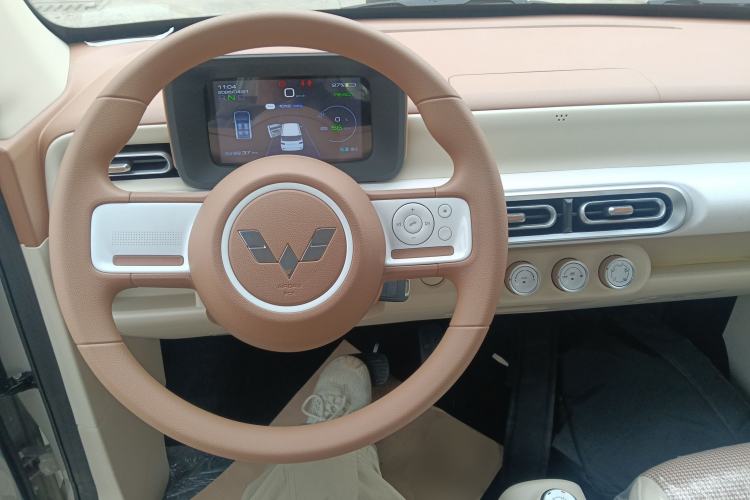 Used Wuling Hongguang MINIEV 2024 3rd Generation 215km Youth Edition
