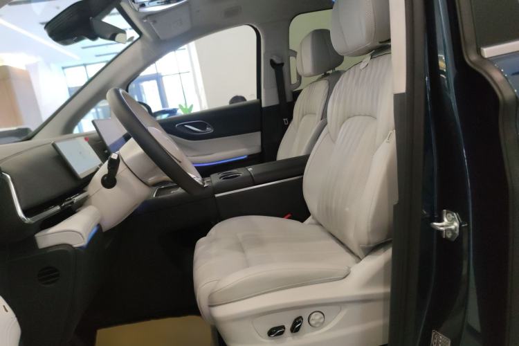 Used VOYAH Dream 2025 PHEV Four-Wheel-Drive Flagship Kunpeng Edition