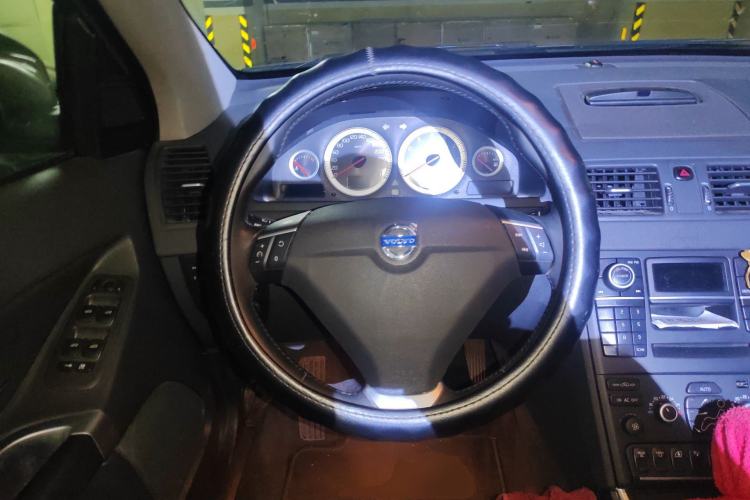 Used Volvo XC Classic 2014 T5 Luxury Edition Steering Wheel