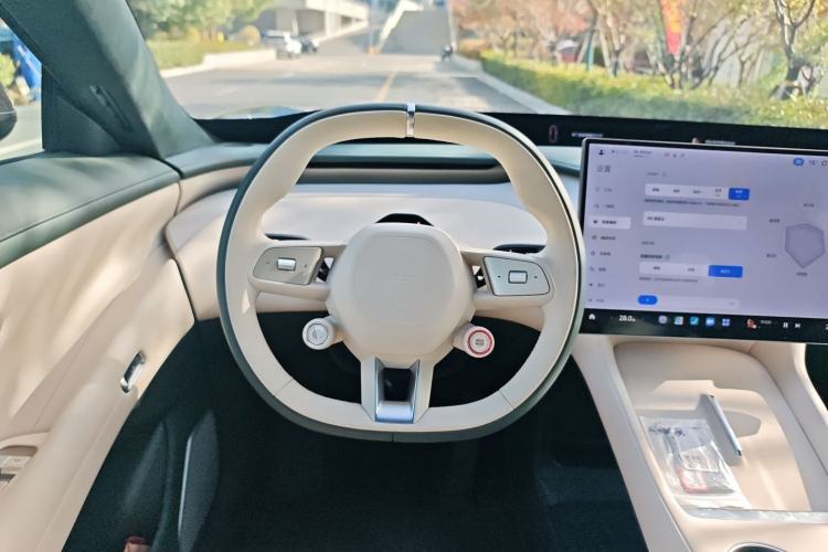 Used Xiaomi Auto YU7 2025 Ultra-Long Range High-Performance All-Wheel-Drive Max Edition