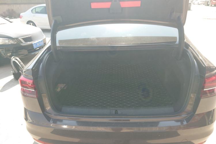 Used Volkswagen Phideon 2018 Revised Version 380TSI Two-Wheel Drive Business Edition