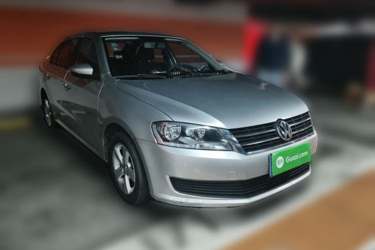 Used Volkswagen Lavida 2013 Revised Classic 1.6L Automatic Fashion Edition Front Right 45 Deg