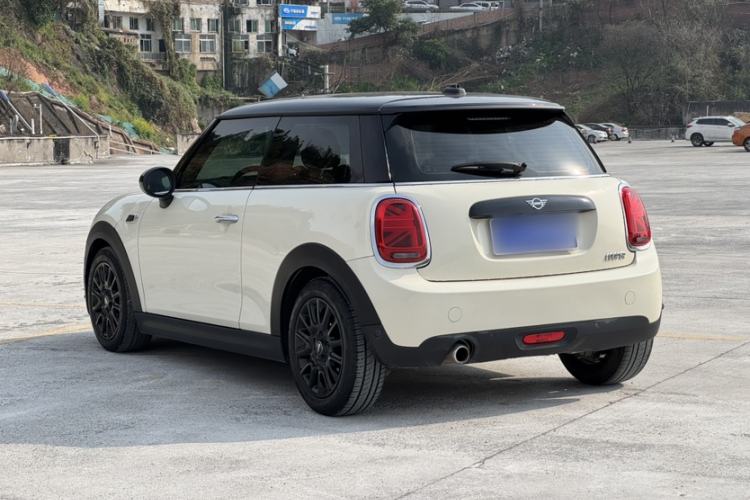 Used MINI MINI 2018 1.5T COOPER Classic Edition
