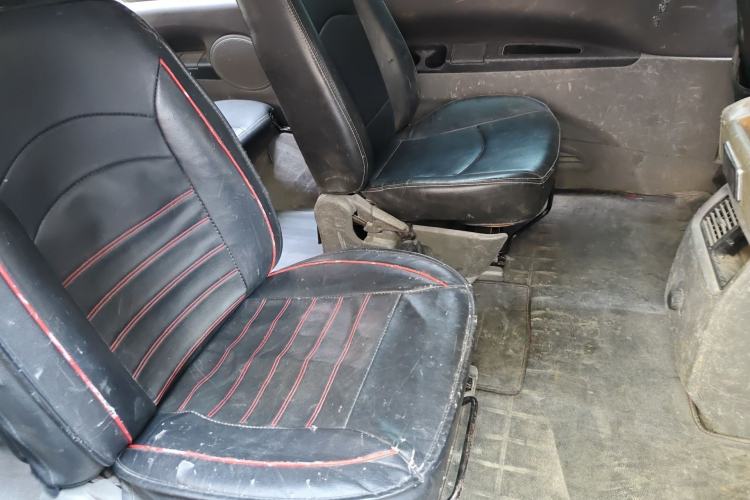 Used FORTHING Lingzhi 2014 M3 1.6L 7-Seater Comfort Model
