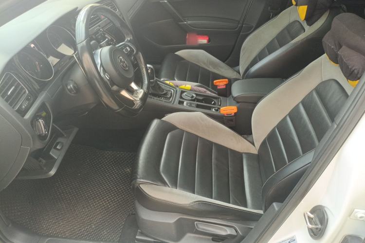 Used Volkswagen Golf 2018 280TSI Automatic R-Line Model Left Front Seat