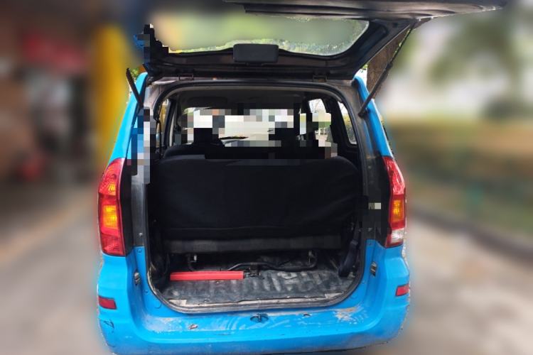 Used Dongfeng Fengon 330 2016 1.2L Manual Base Version DK12-07 Trunk