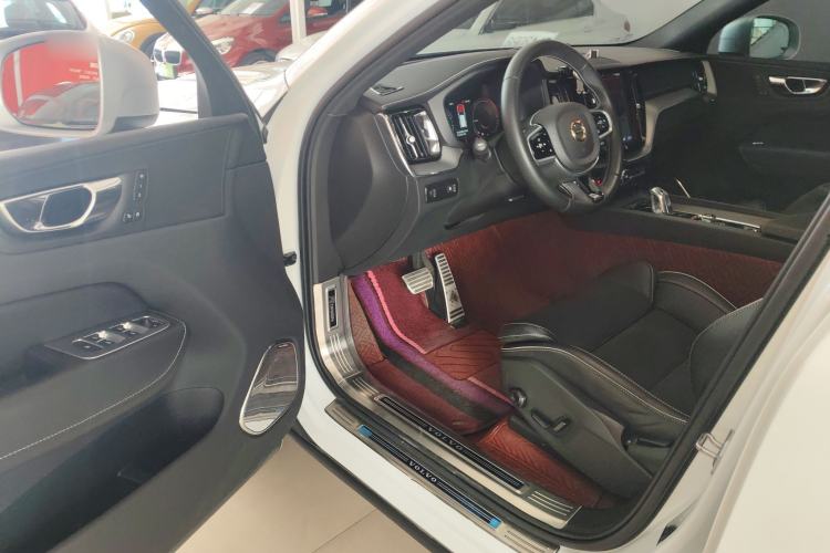 Used Volvo XC60 New Energy 2019 T8 E-Drive Hybrid Intelligent Luxury Sport Edition China V Standard
