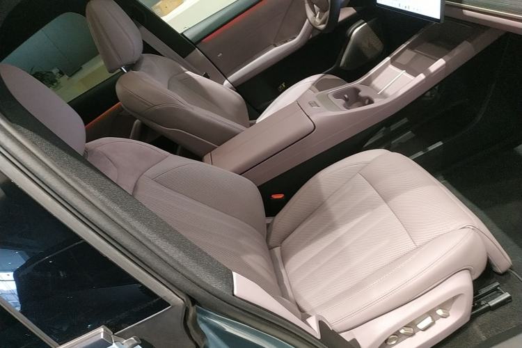 Used ONVO L60 2024 60 kWh Rear-Drive Version