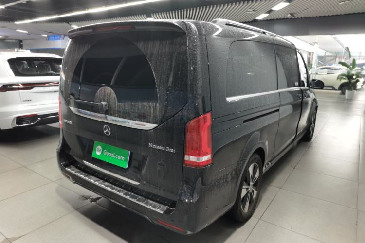 Used Mercedes-Benz V-Class 2020 V 260 L Long-wheelbase Luxury Edition Rear Right 45 Deg