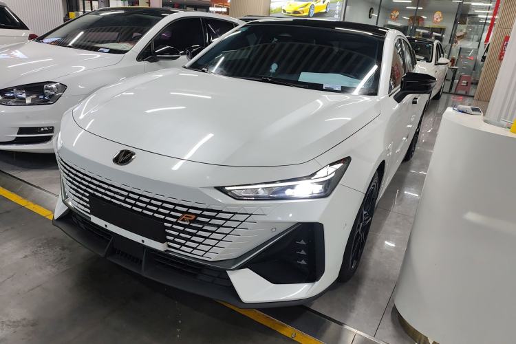 Used CHANGAN UNI-V 2022 1.5T Smart Navigation Version