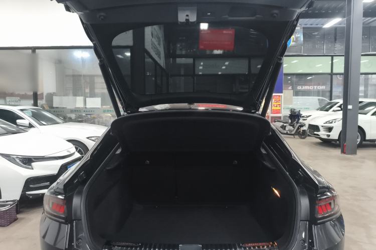 Used Volkswagen Lamando 2023 Lavida L 280TSI DSG Cool & Spicy Edition Trunk