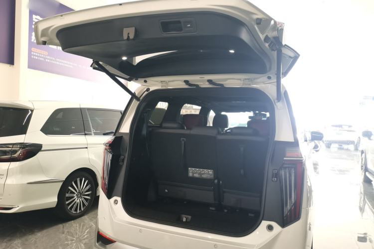 Used GAC Trumpchi M8 2023 Zongshi Series 400T Flagship Edition Trunk