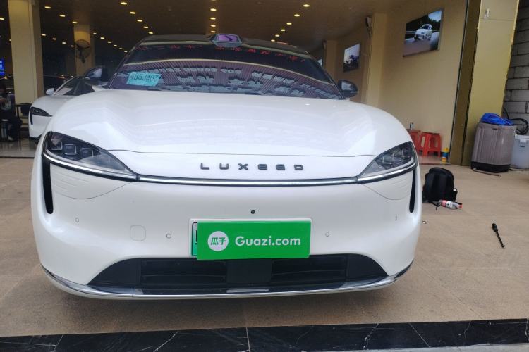 Used Hima Luxeed R7 2024 All-Electric 736 km Ultra
