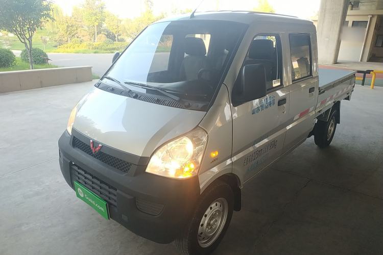 Used Wuling Rongguang Small Truck 2017 1.5L Double-Cab Basic Version L3C