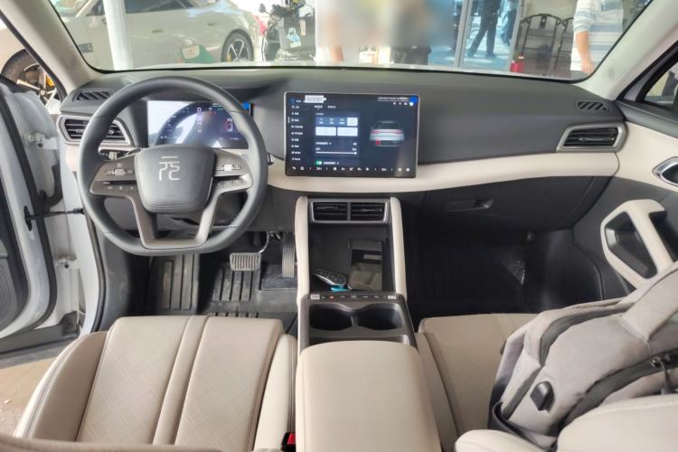 Used BYD Yuan UP 2025 Intelligent Driving Version 401 KM Dynamic Edition