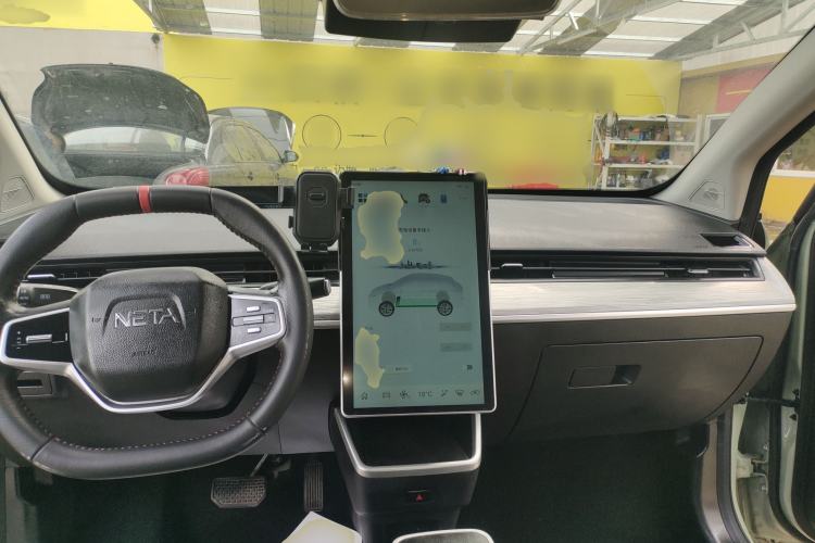 Used NETA V 2022 Chao 400 Lite Center Console