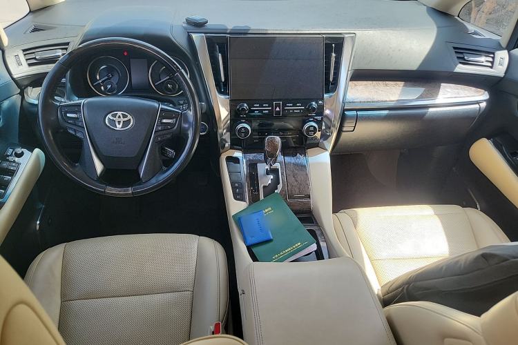 Used Toyota Alphard 2020 Dual-Engine 2.5L Prestige Edition
